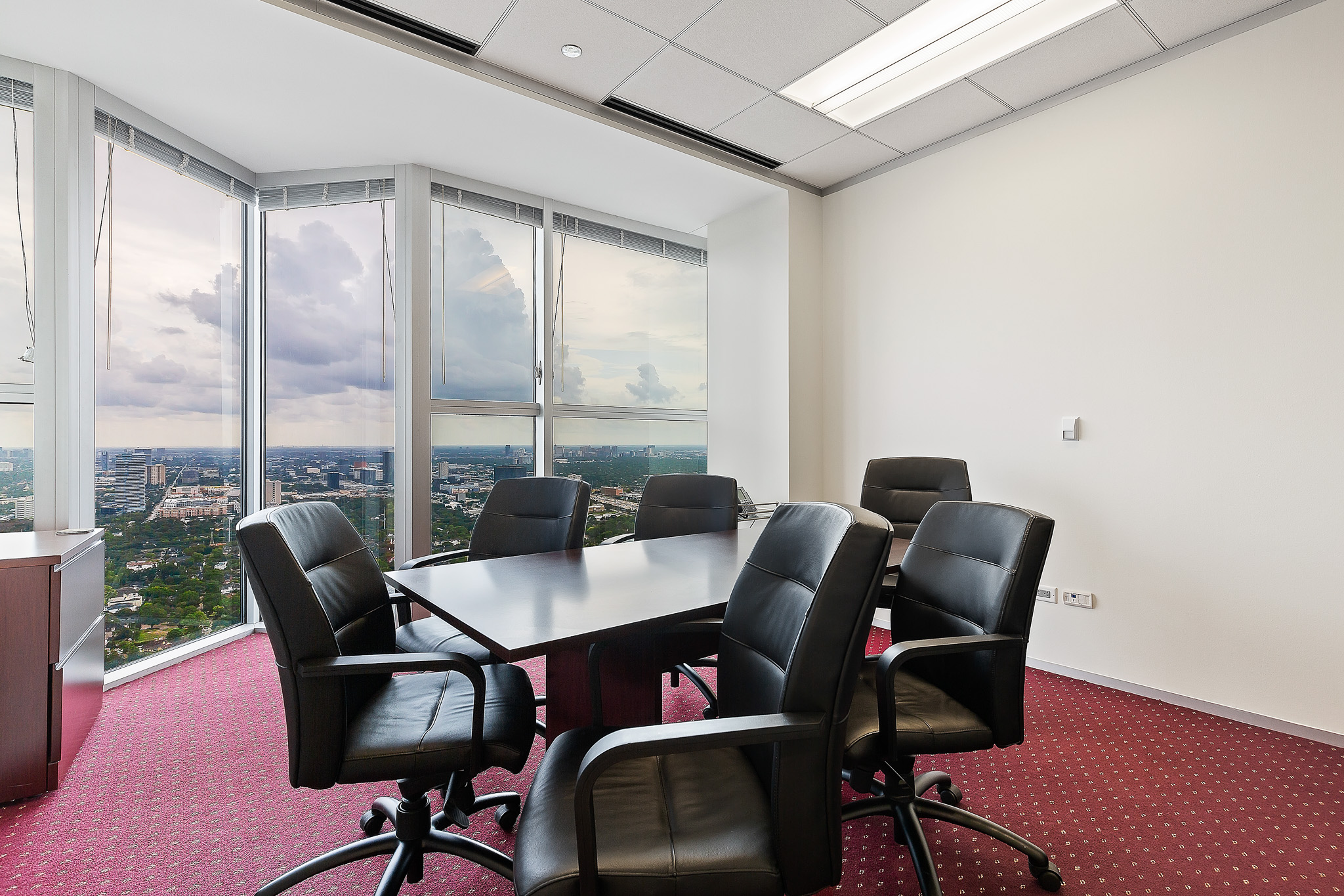 Williams Tower photo 9