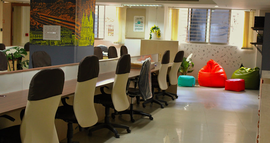 Common Desk photo 11
