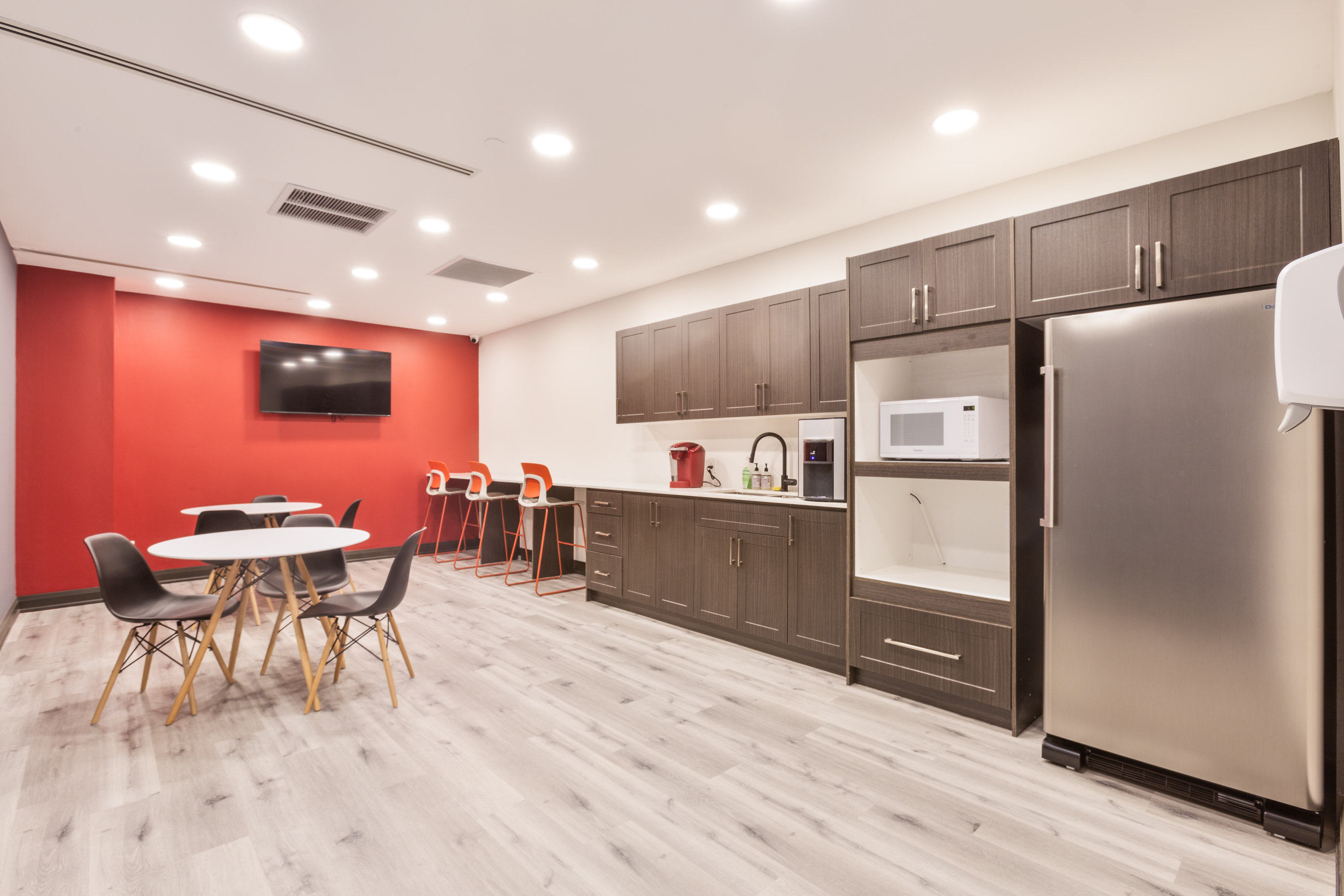 690 Dorval Drive photo 8