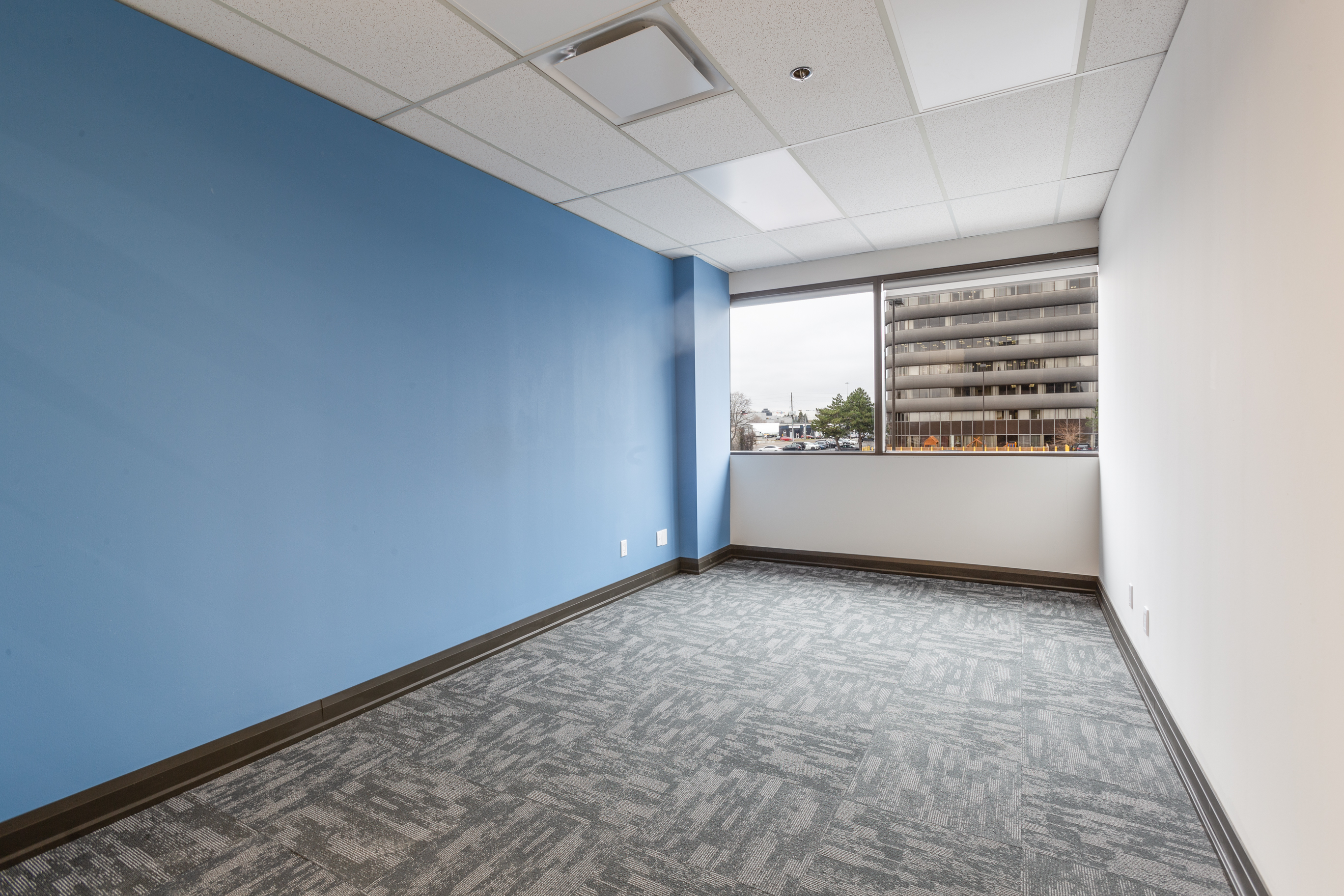 690 Dorval Drive photo 3
