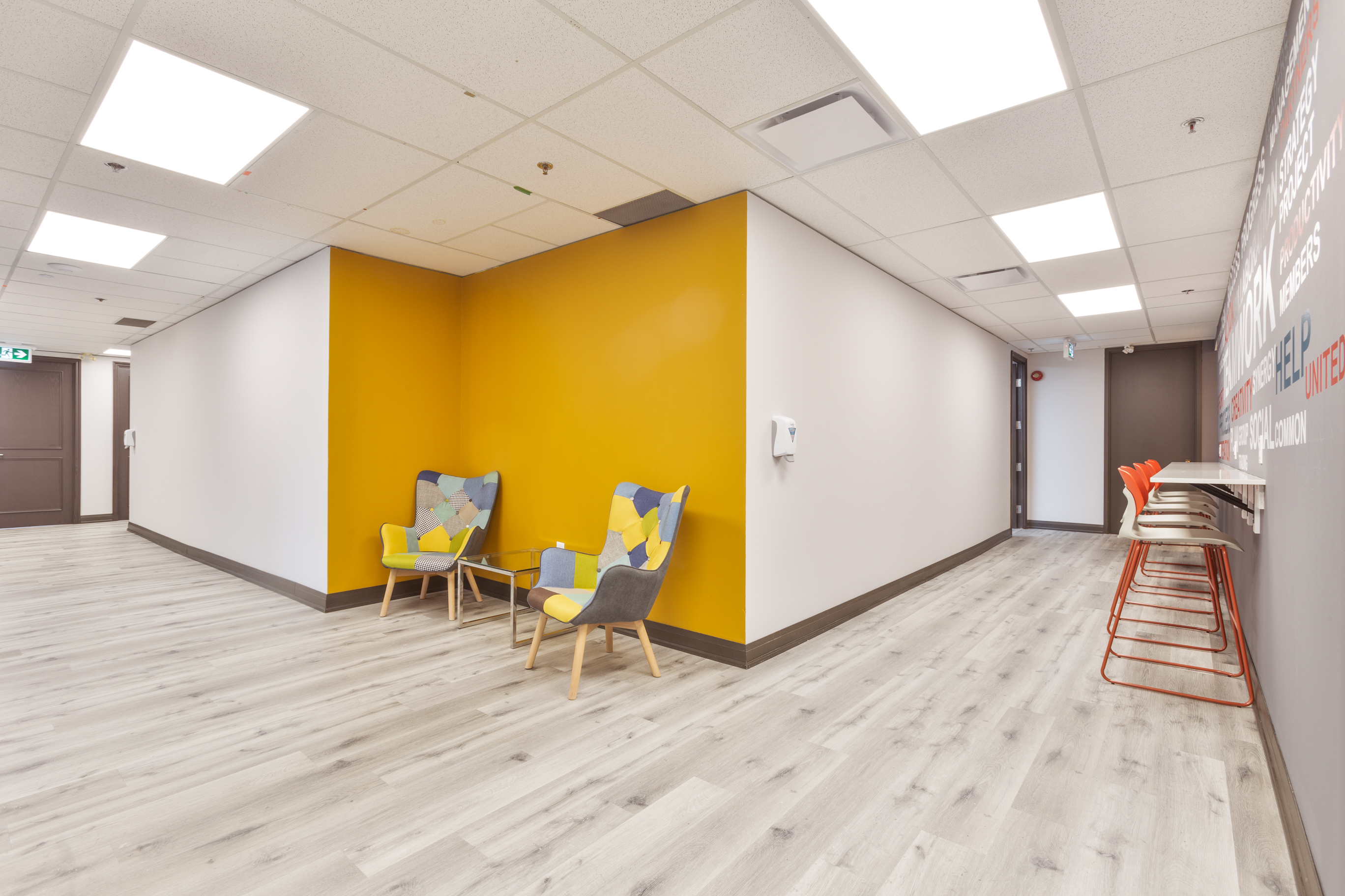 690 Dorval Drive photo 2