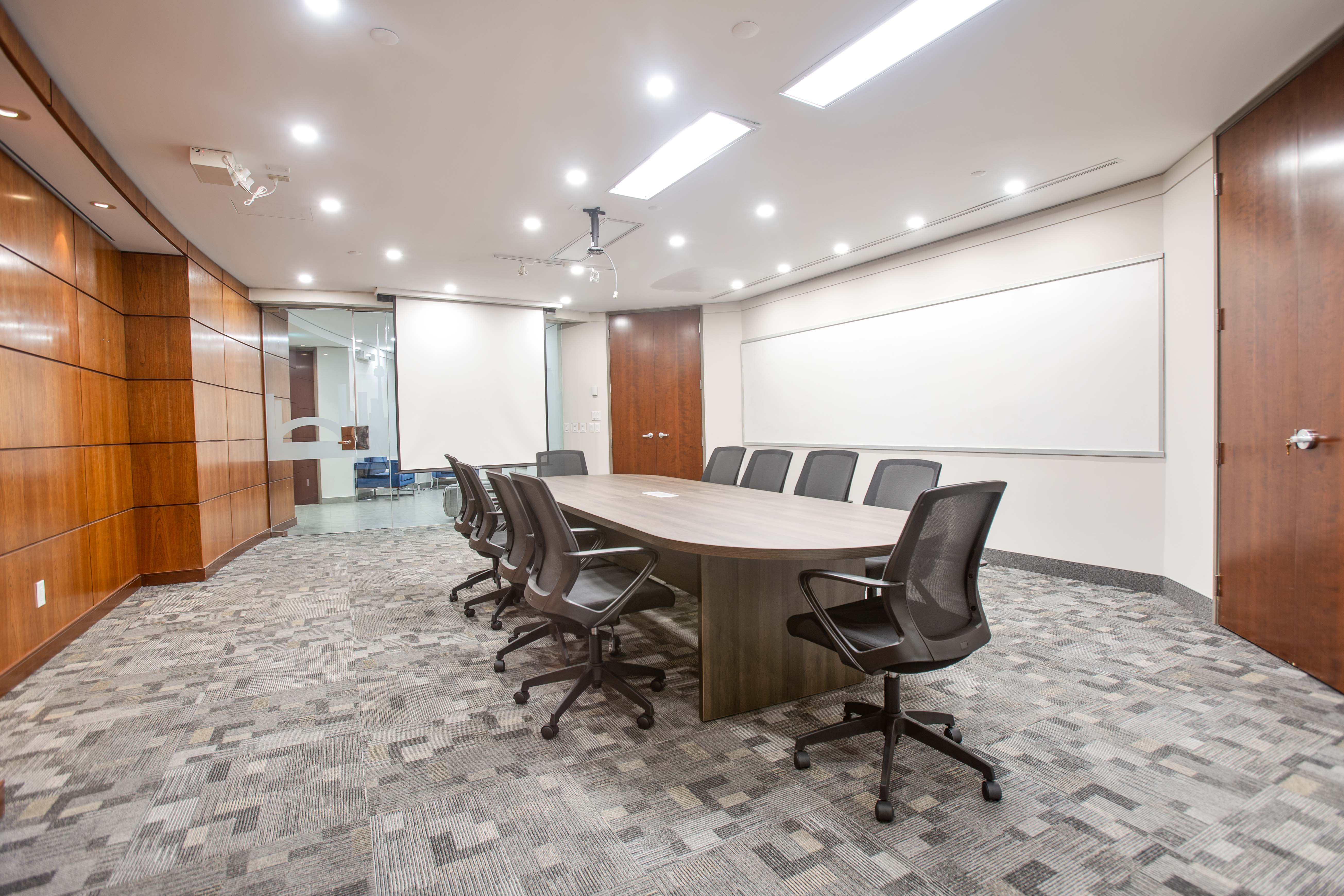 6733 Mississauga Road photo 4