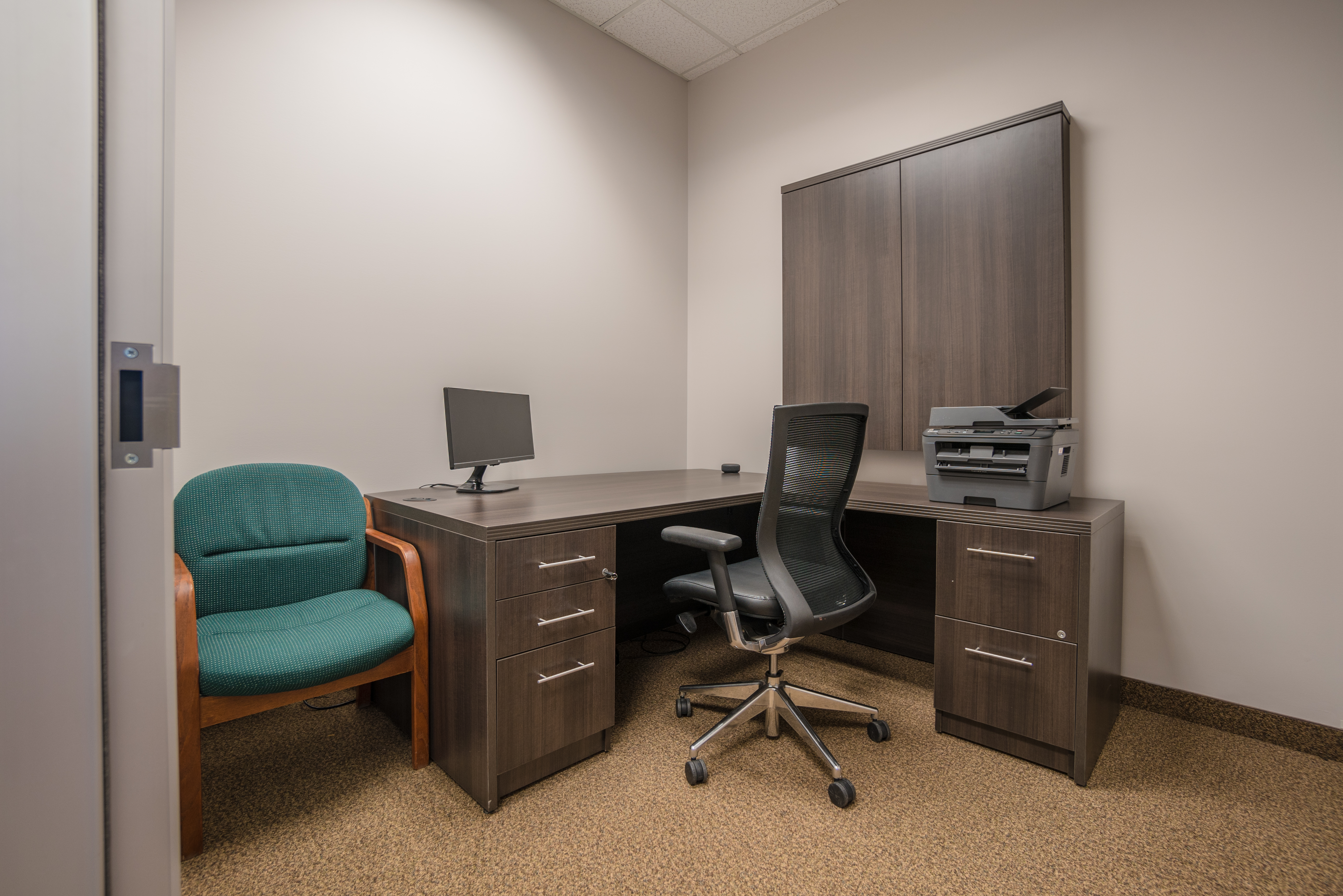 1300 Cornwall Road photo 8