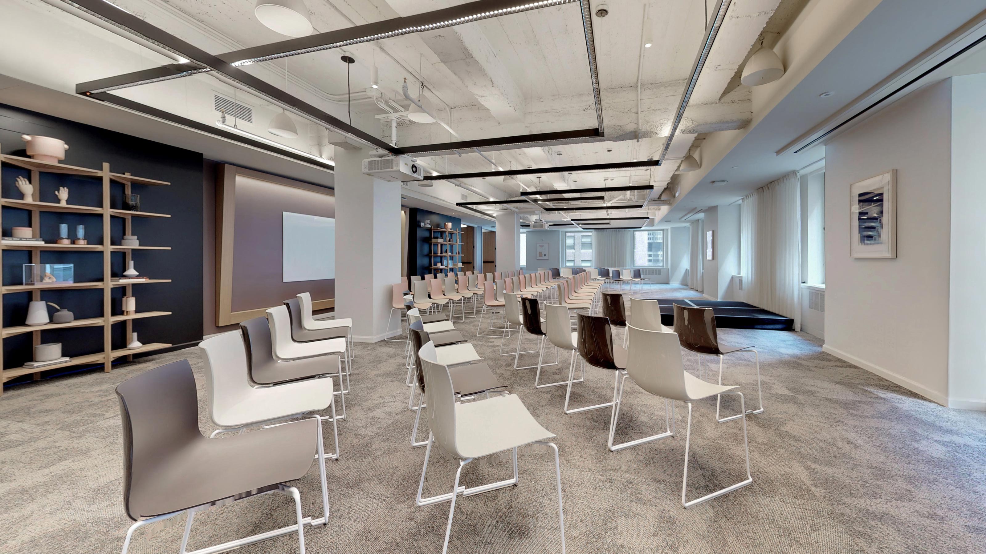 530 Fifth Avenue photo 2