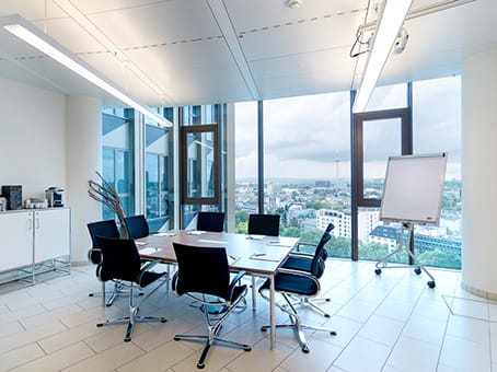 Frankfurt, Tower 185 photo 3