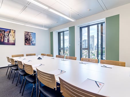 Frankfurt, Tower 185 photo 2