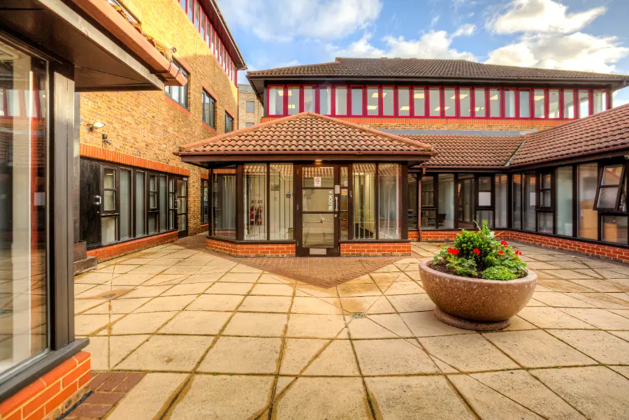 Marvan Court photo 9