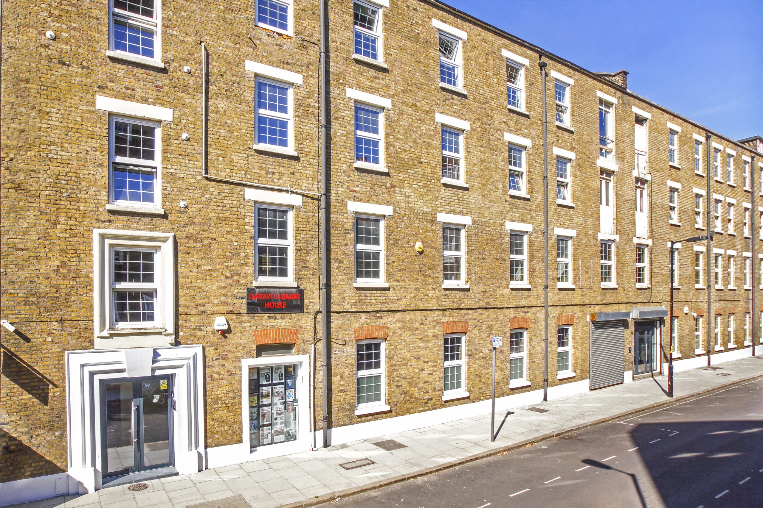 1-2 Silex Street photo 5