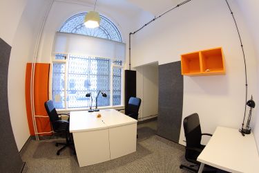 Business Lab photo 3