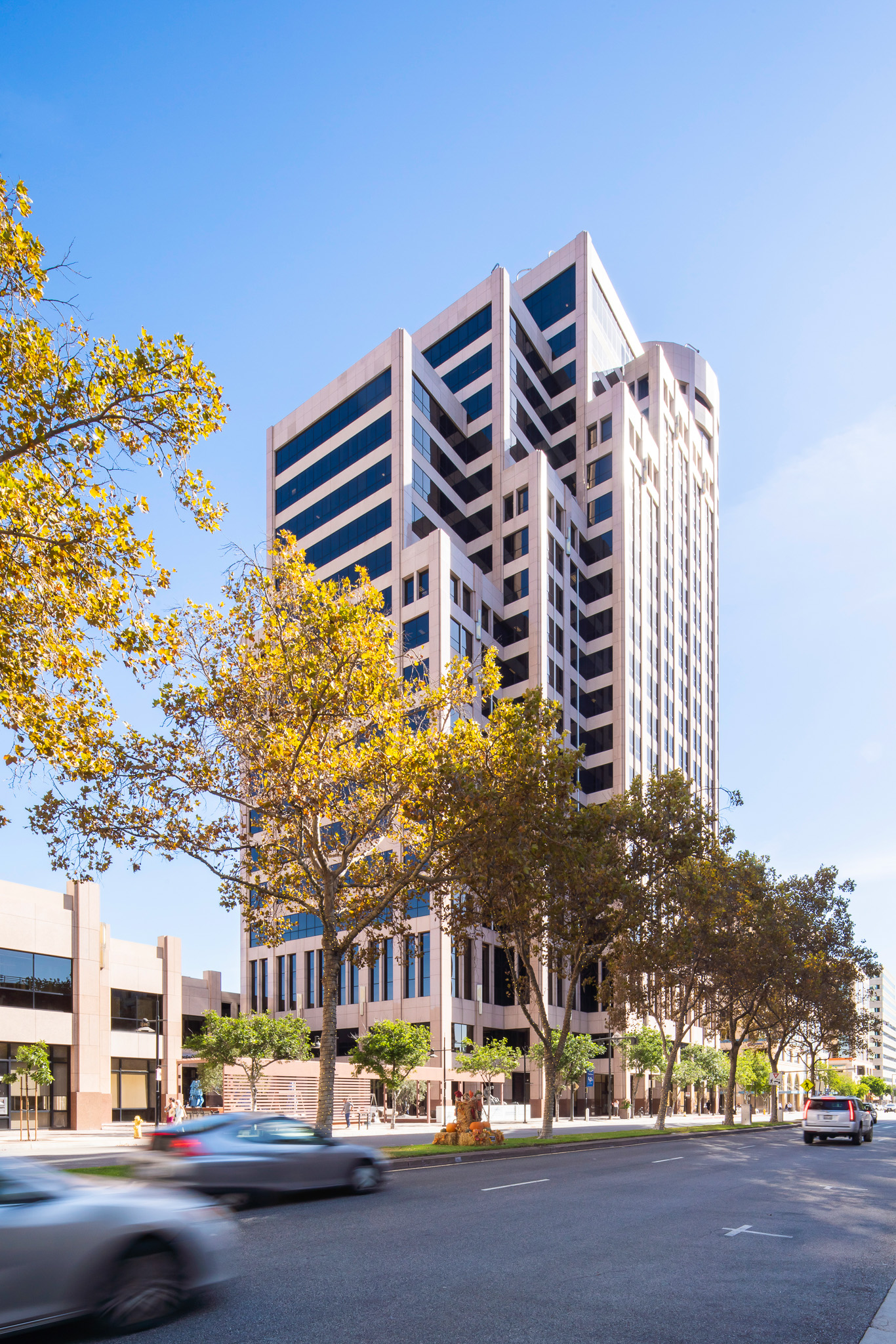 Los Angeles - Downtown Glendale photo 7