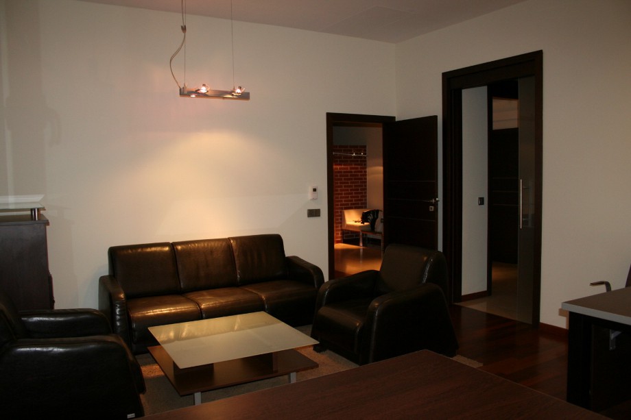 WALLSTHOUSE photo 11