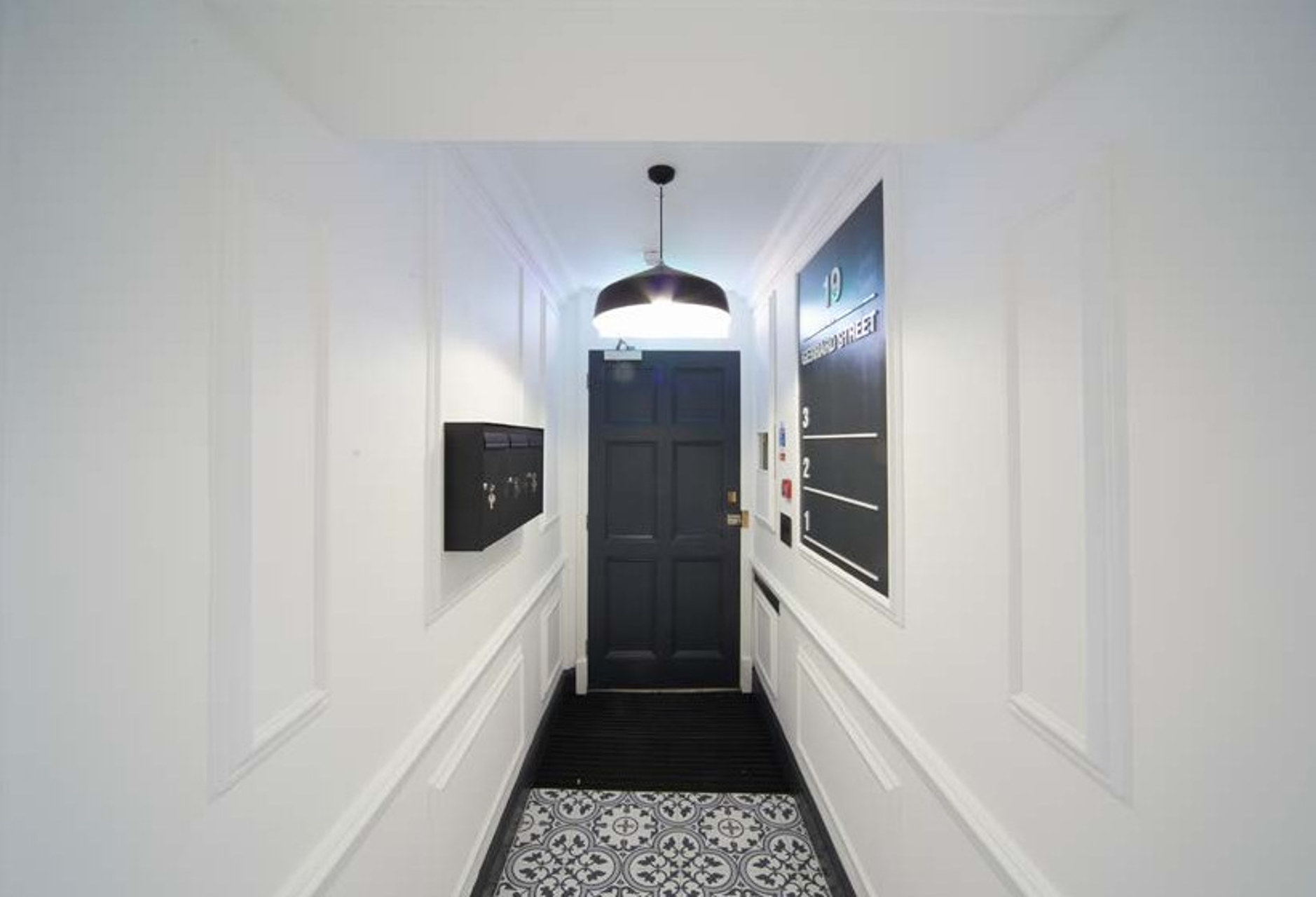 19 Gerrard Street photo 4