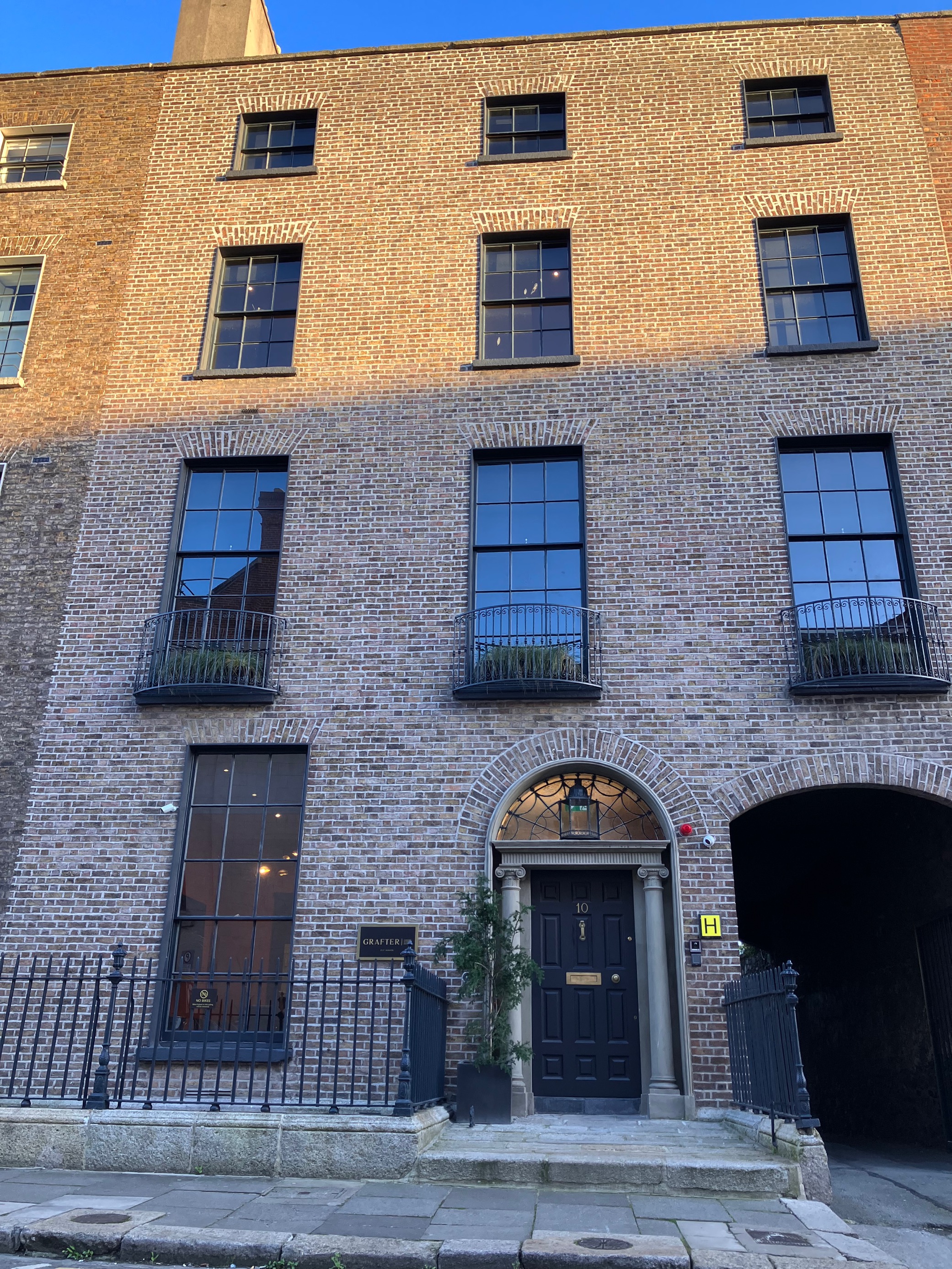 Grafter Ten Ely Place photo 3