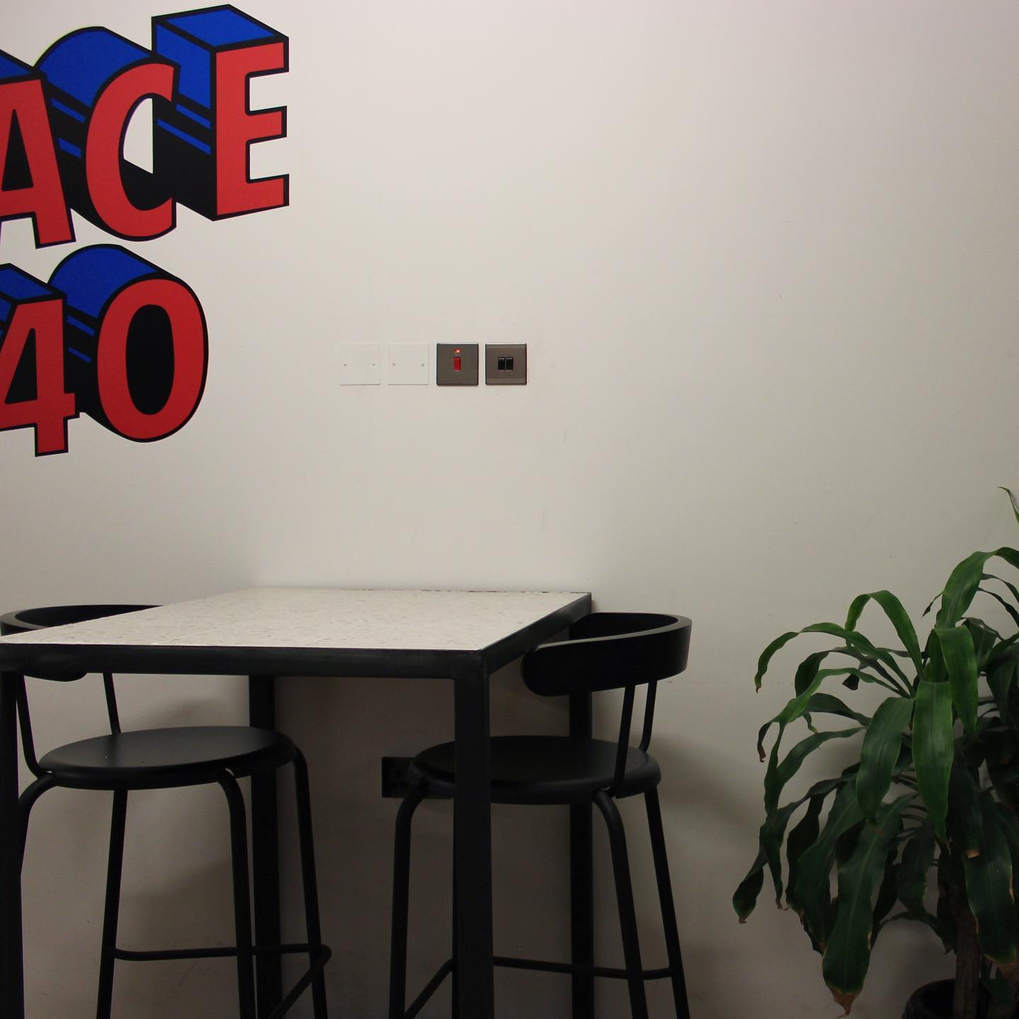 Space340 photo 8