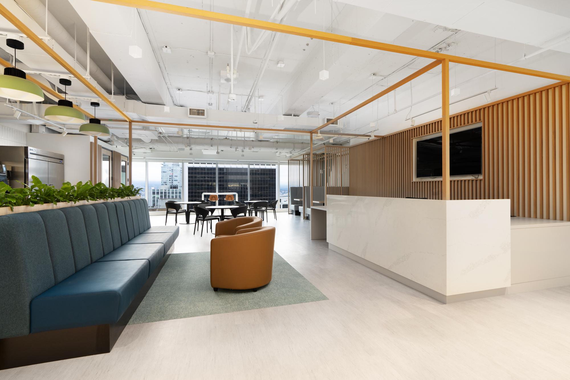 1055 West Georgia Street