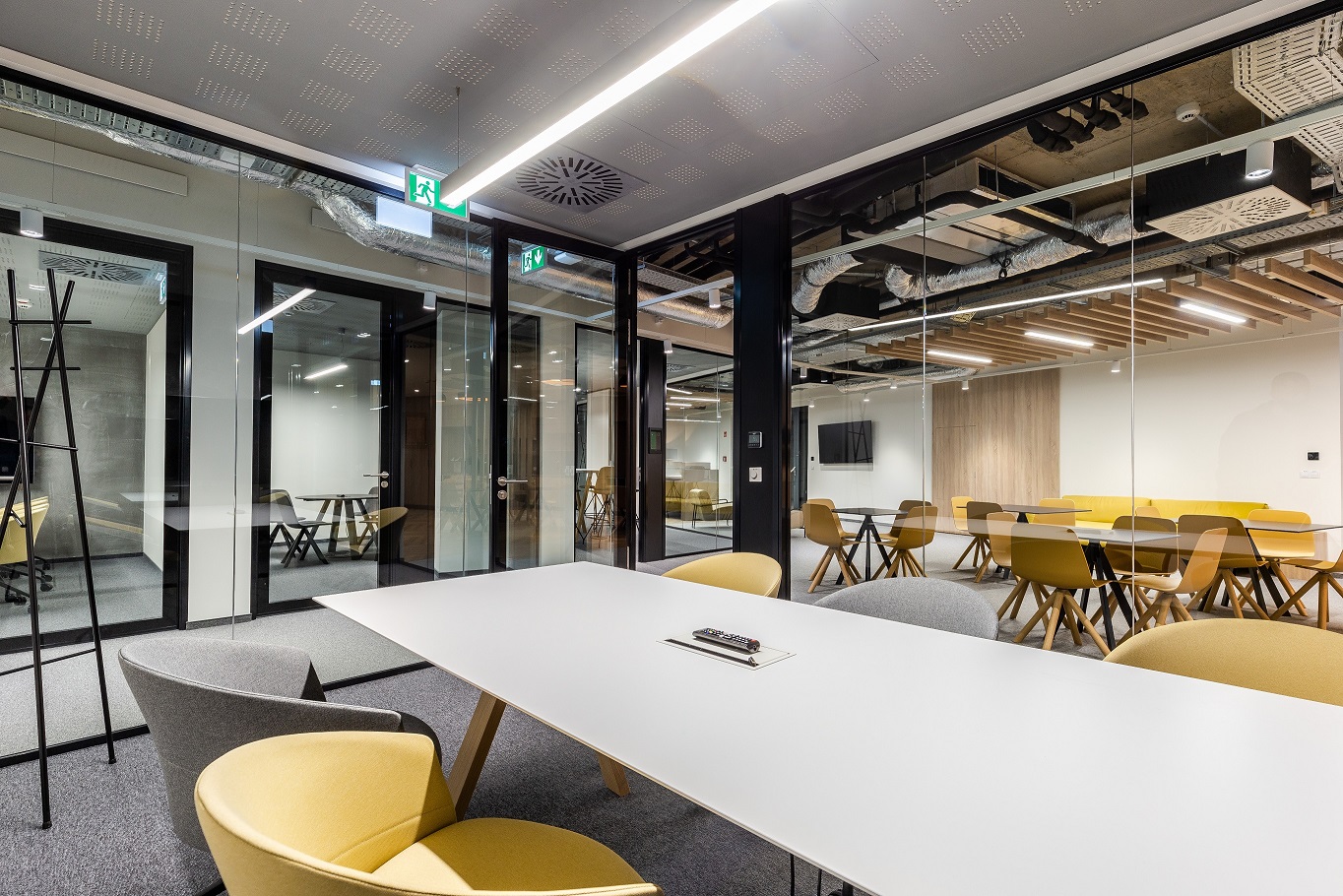 Agora Hub photo 3