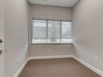 1199 Lancaster Avenue photo 2