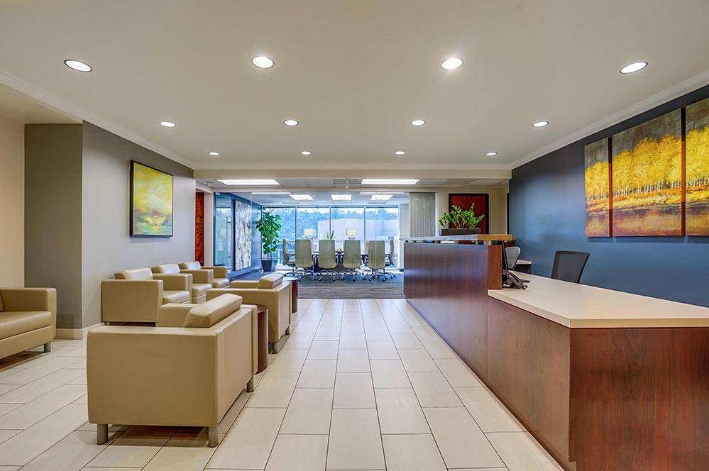 Encino Financial Center photo 3