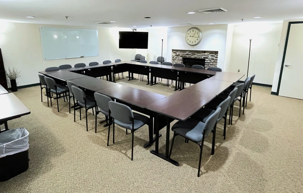 Executive House photo 5