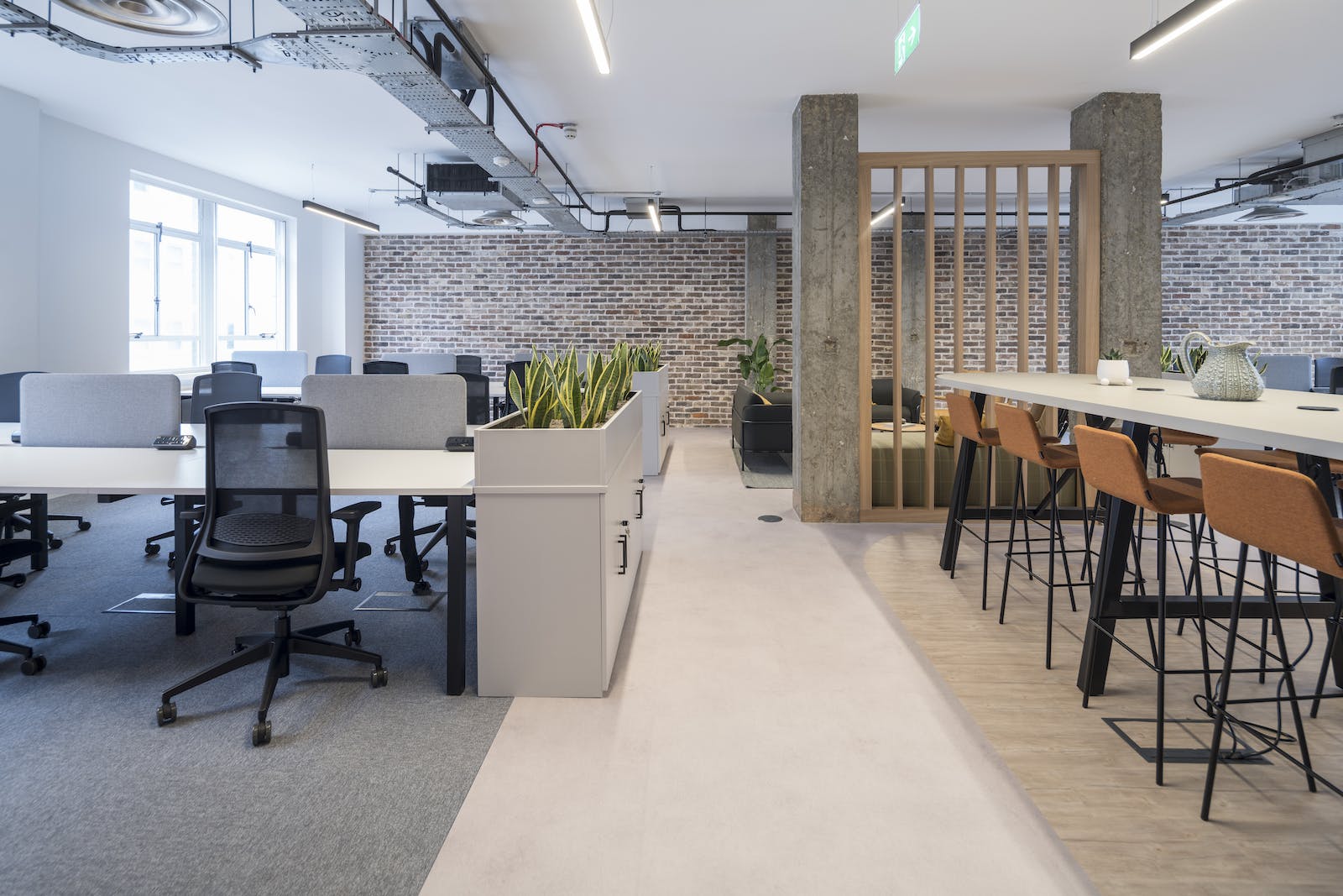 30 Minories photo 6