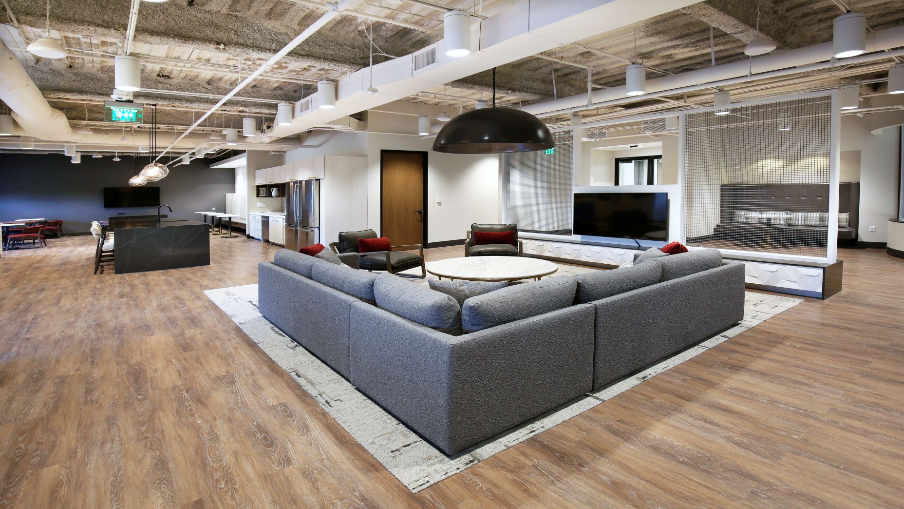 Tower 1320 photo 6