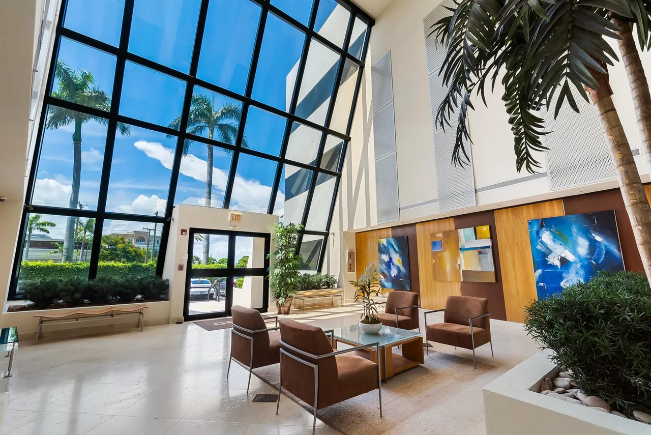 8000 N Federal Hwy - Boca Raton photo 3