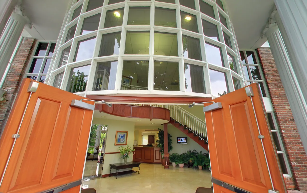 Commonwealth Commons - Fort Lauderdale photo 6