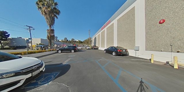 Compton (Via Baron)  photo 3