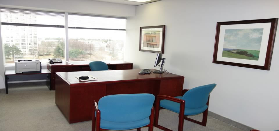 2275 Lakeshore Blvd photo 4