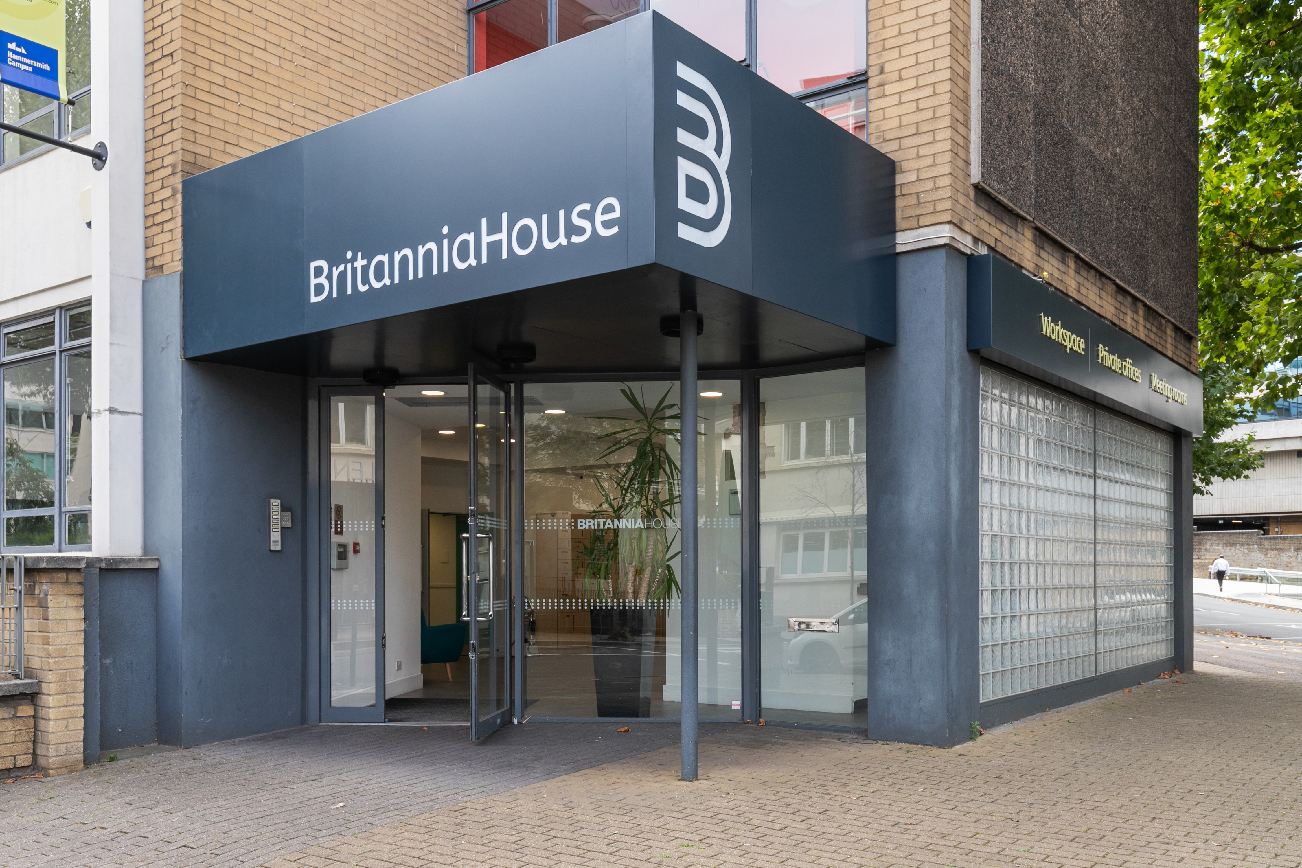 Britannia House photo 3