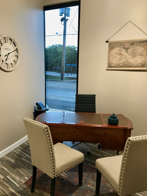 1850 Airport Boulevard photo 2