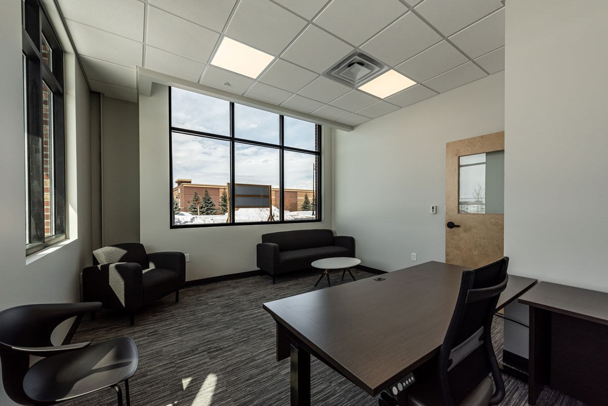 2952 Technology Boulevard West photo 3