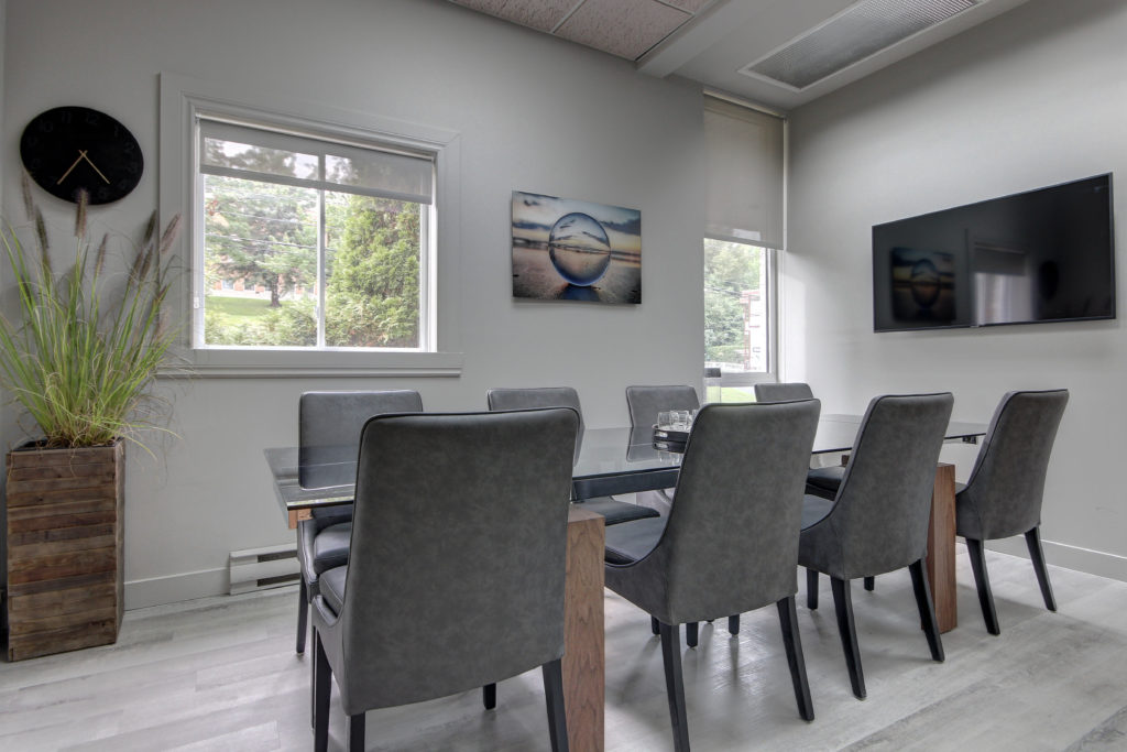 1635 Rue Galt Ouest photo 12