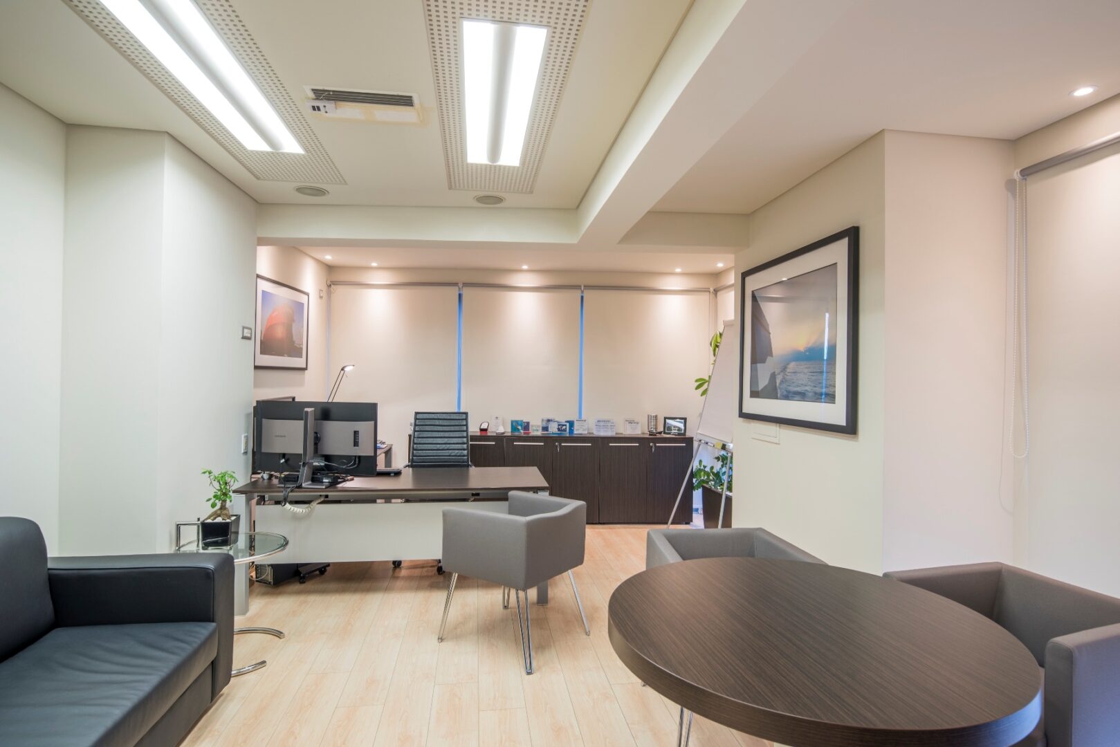 GLYFADA PREMIER SHOPPING CENTER