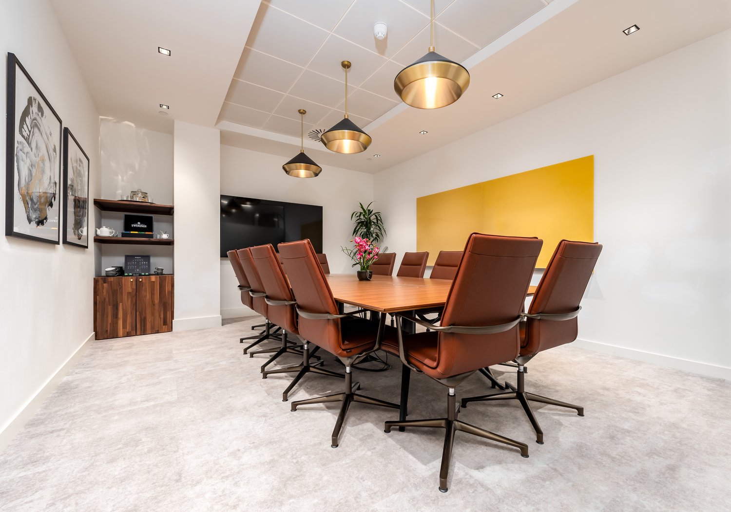 50 Sloane Avenue photo 2