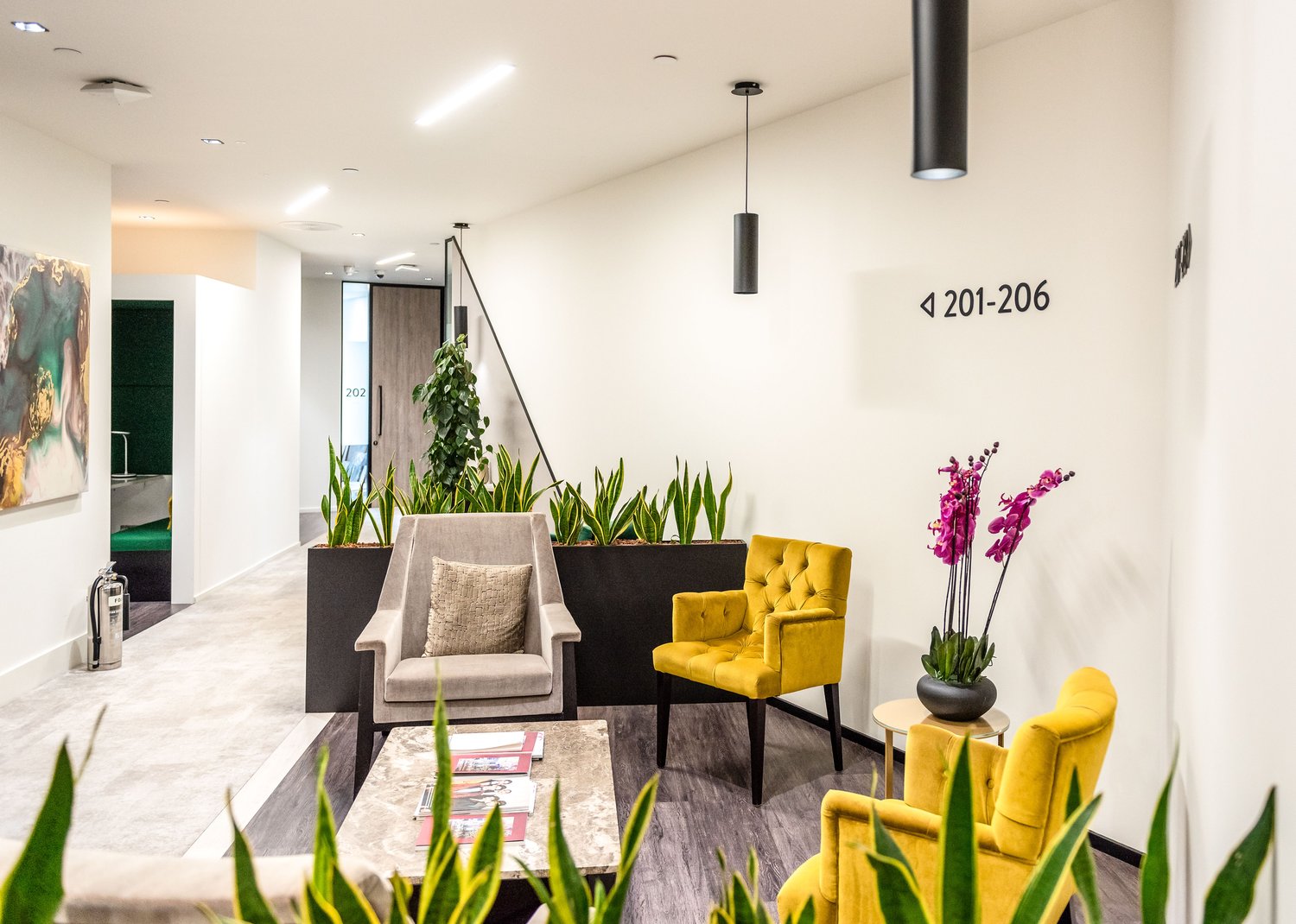 50 Sloane Avenue photo 7