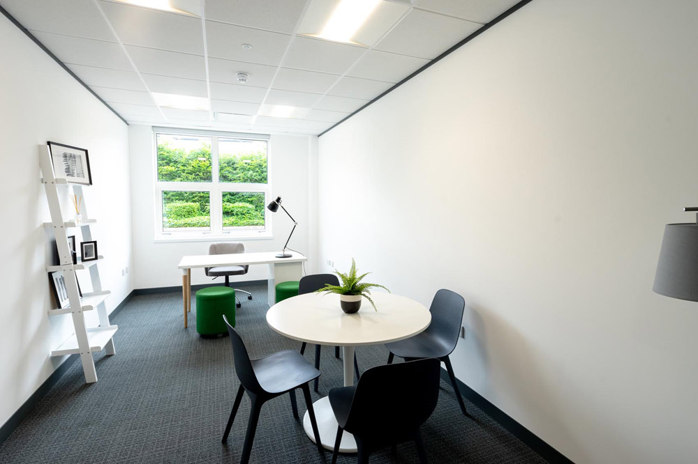 Solihull - Zenith House photo 3