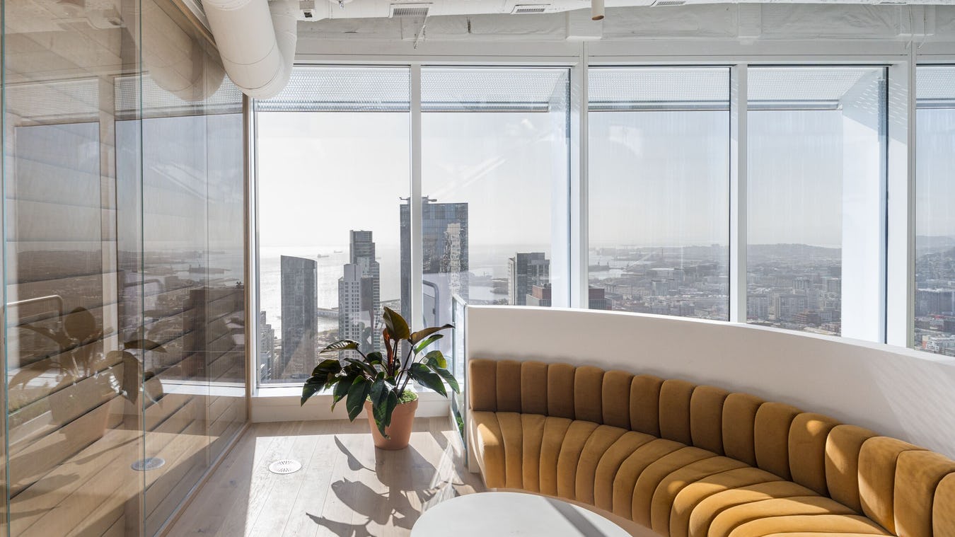 Salesforce Tower photo 5