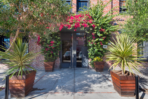 660 York Street photo 4