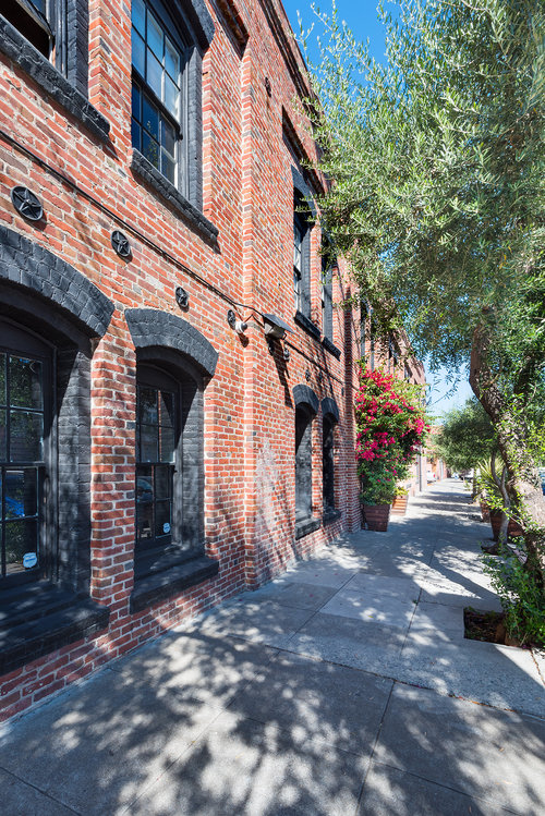 660 York Street photo 8