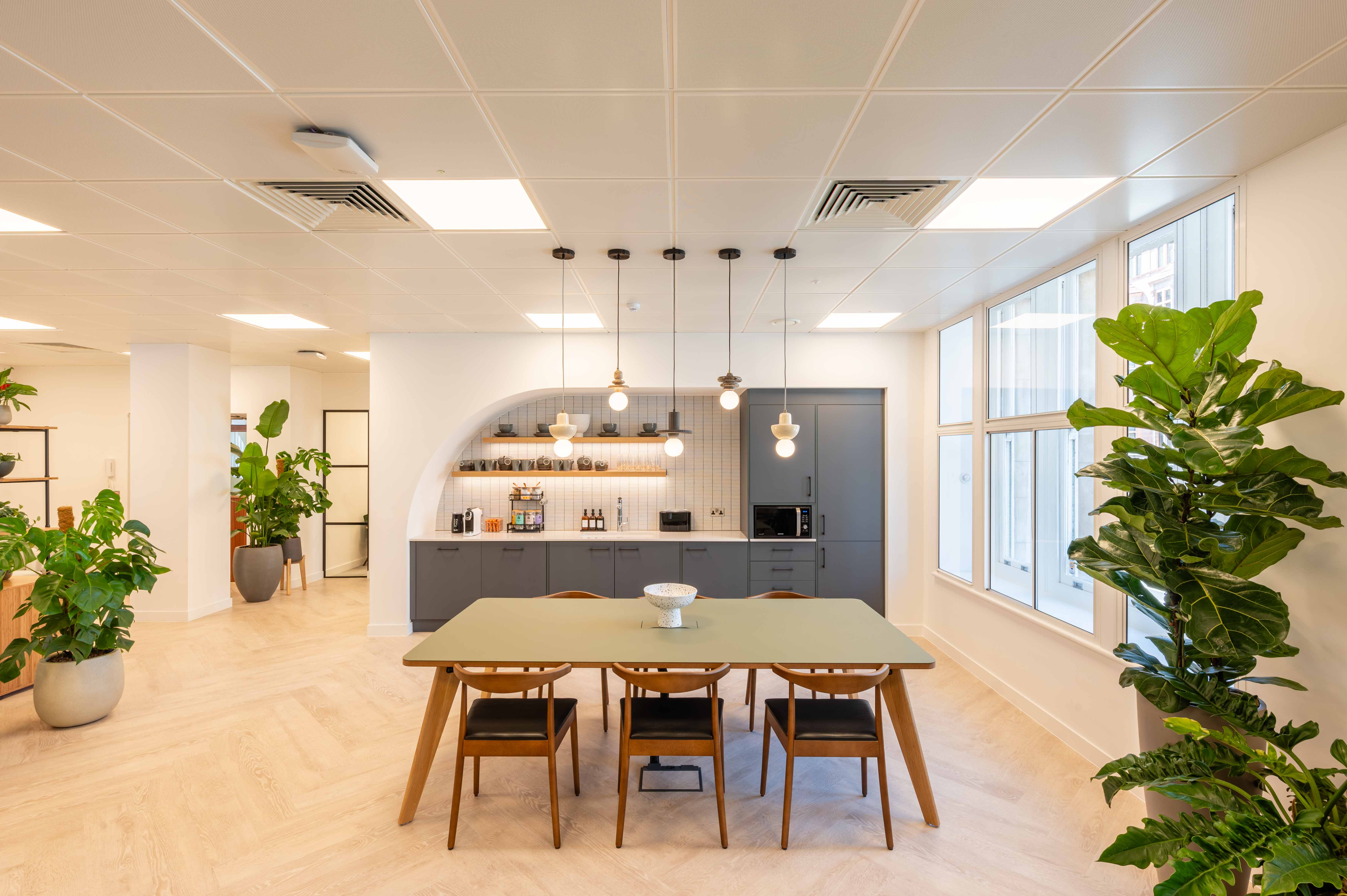 166 Piccadilly photo 3