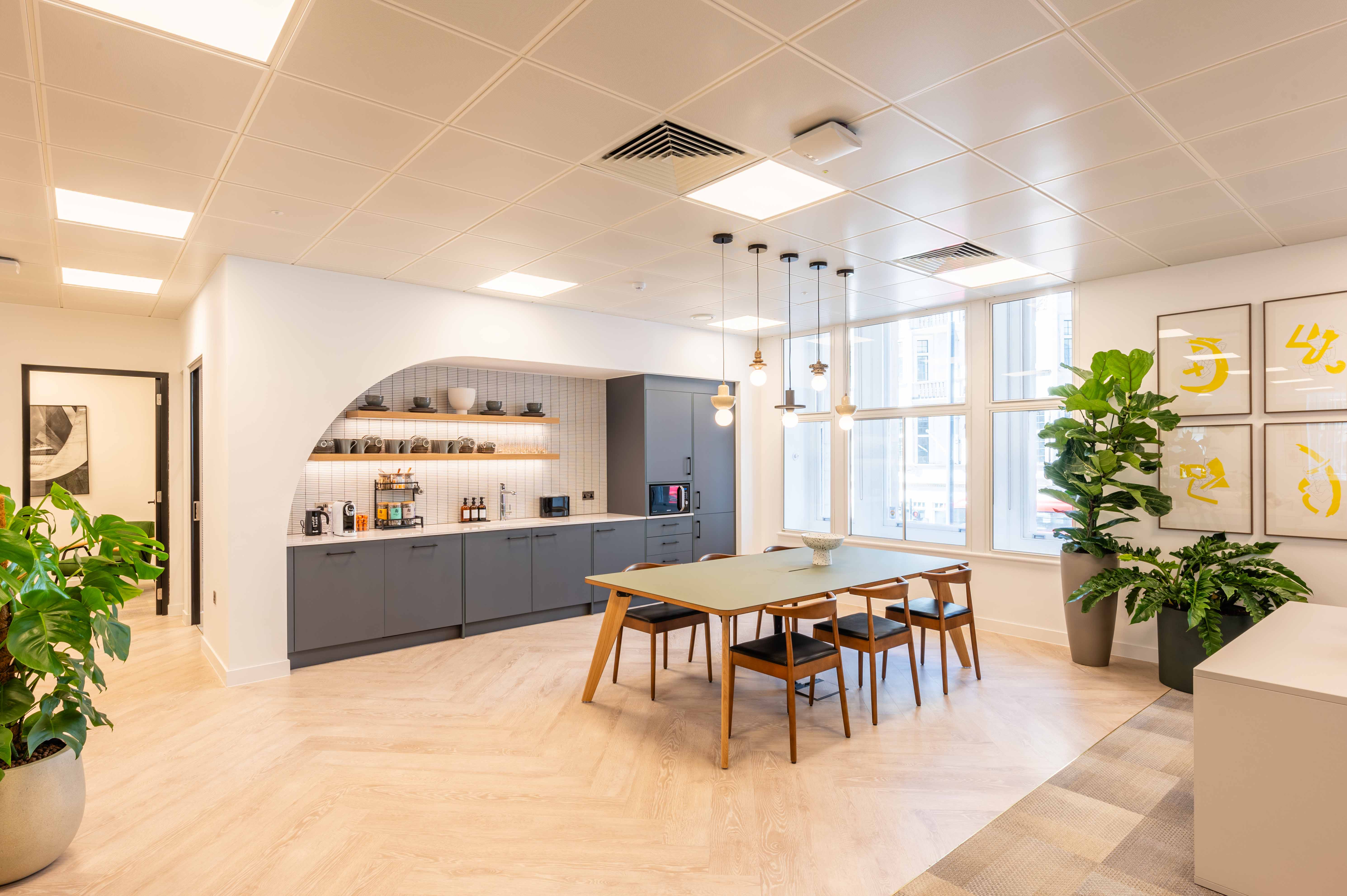 166 Piccadilly photo 9