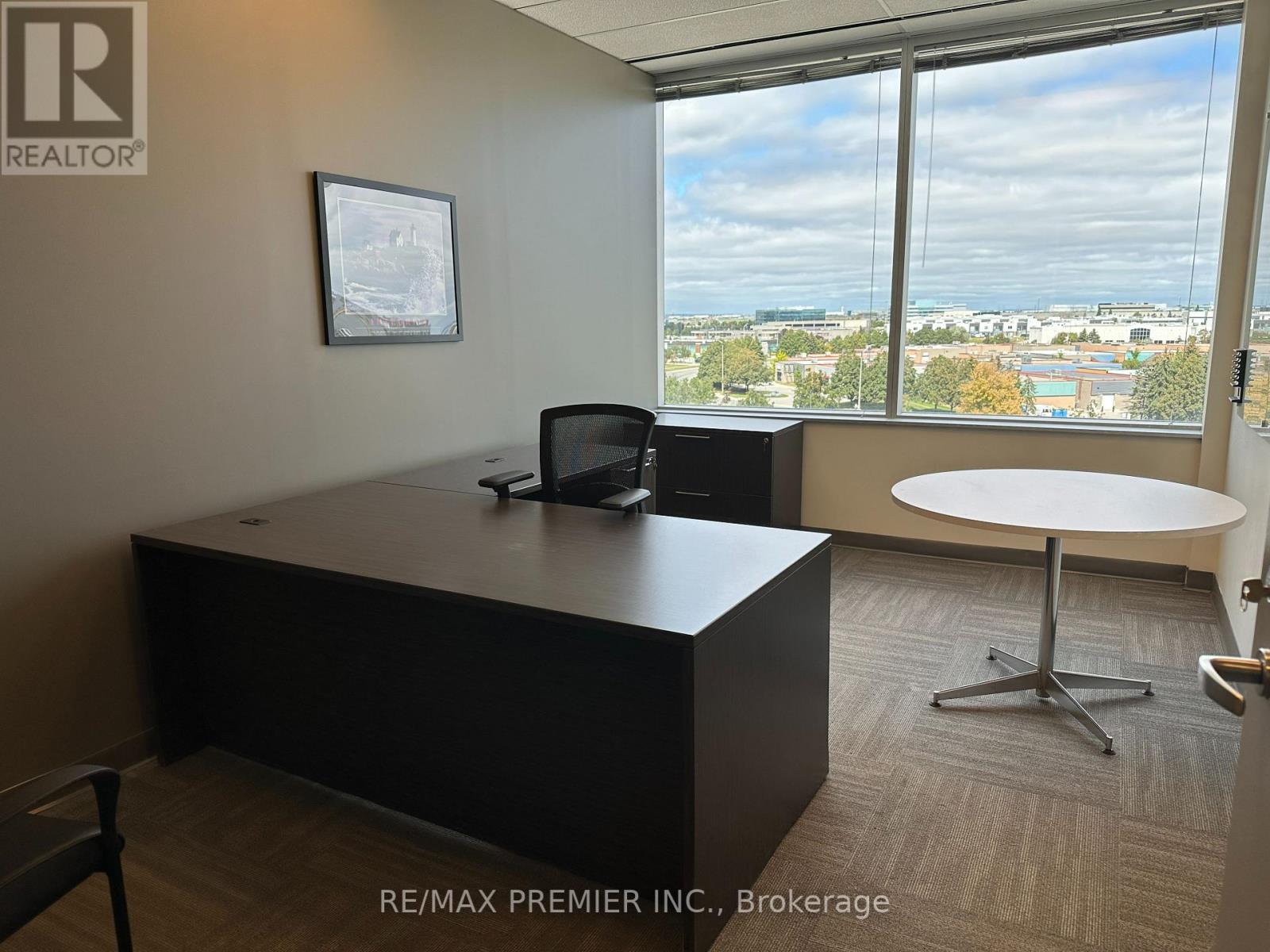 5060 Spectrum Way - Mississauga photo 2