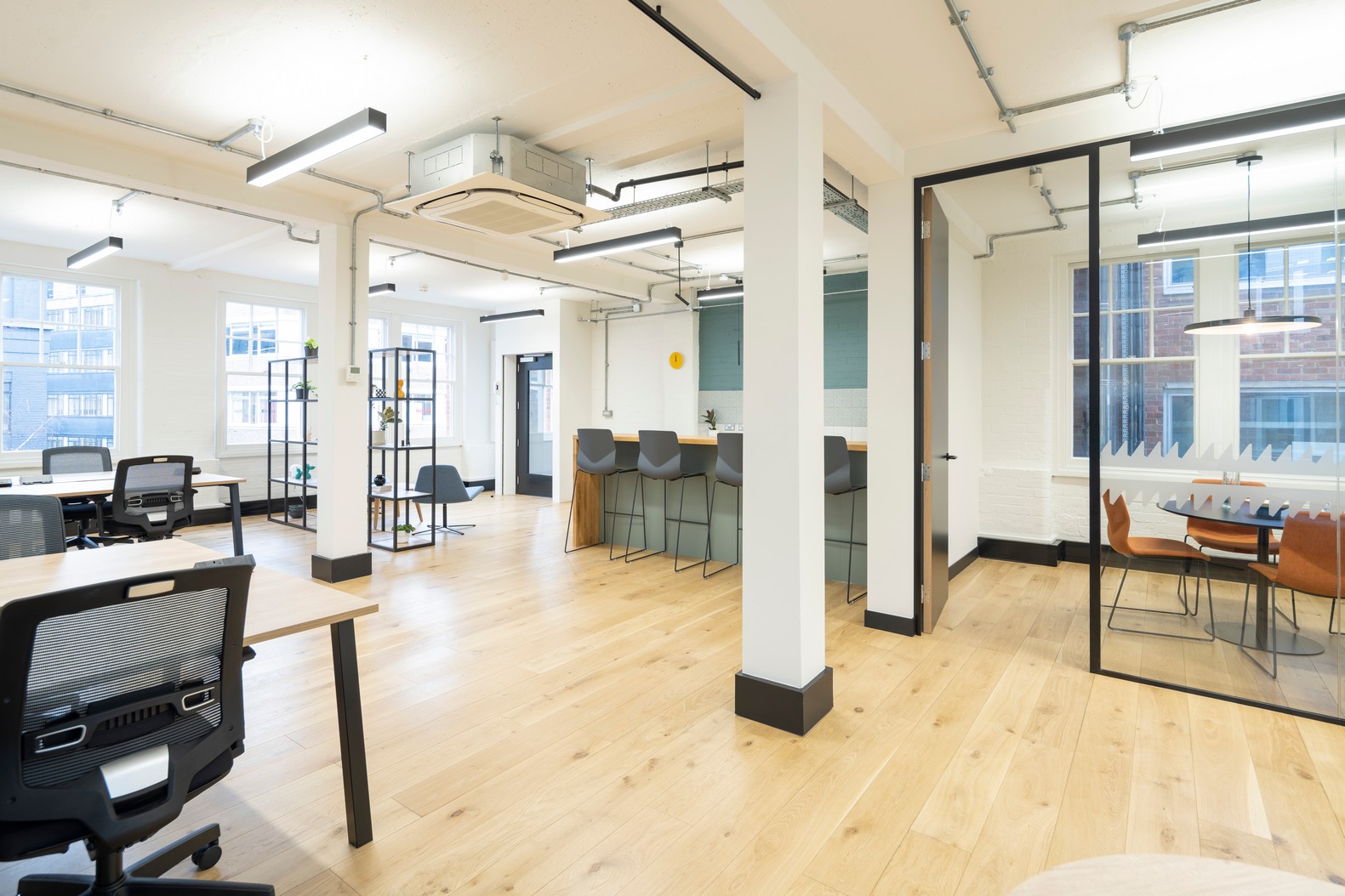 55 Goswell Road photo 6