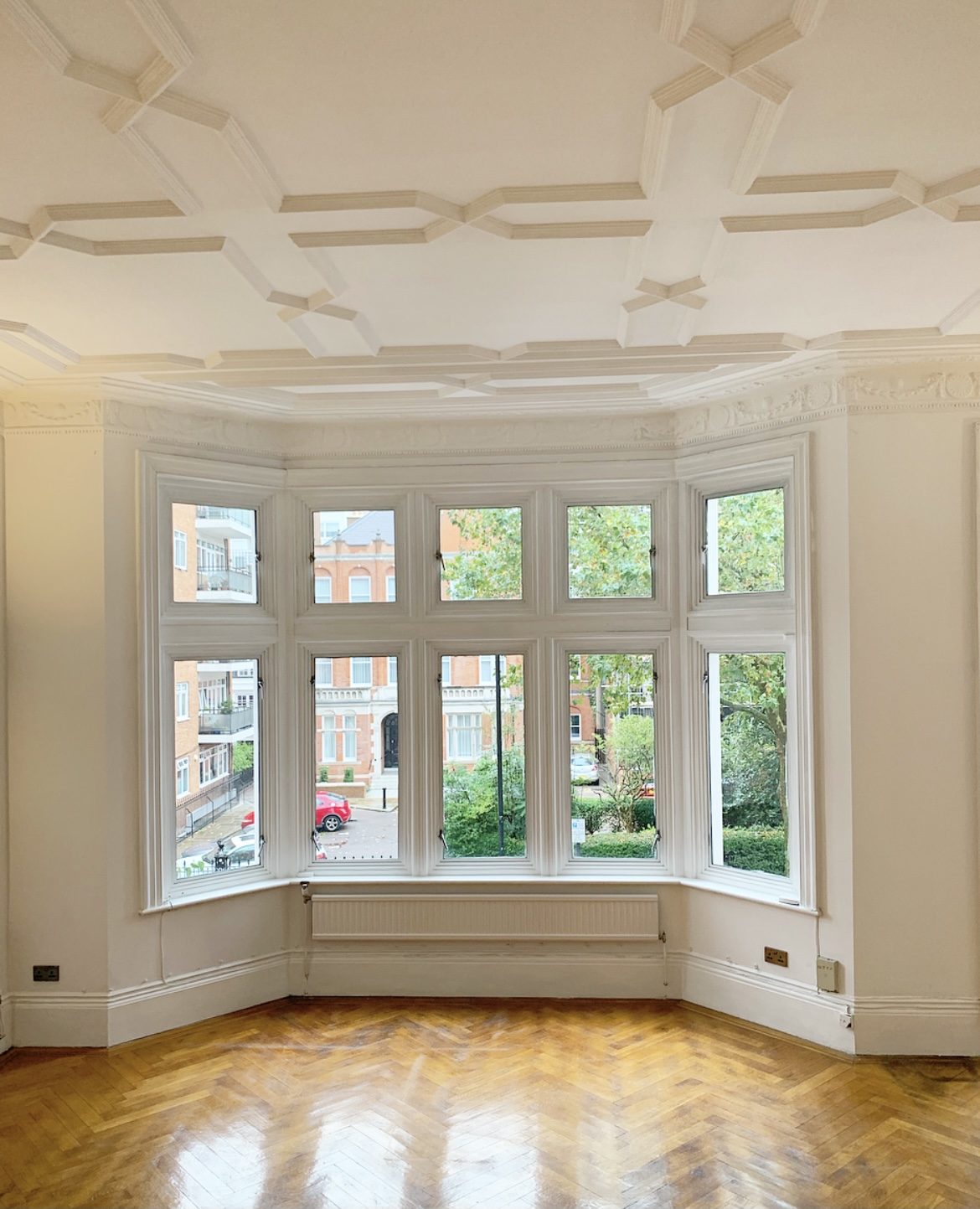 11 Palace Court photo 2