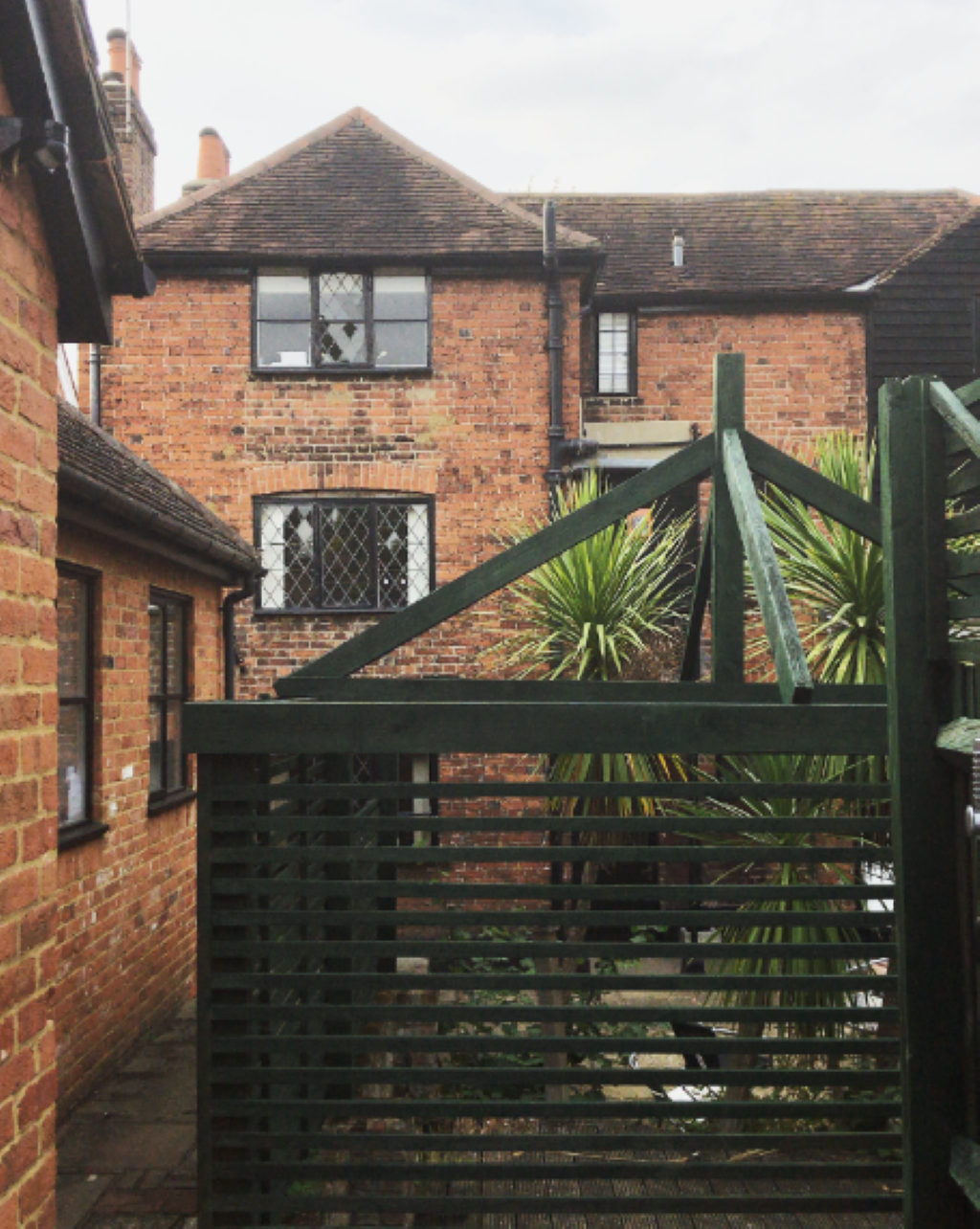 79a Grapes House photo 4