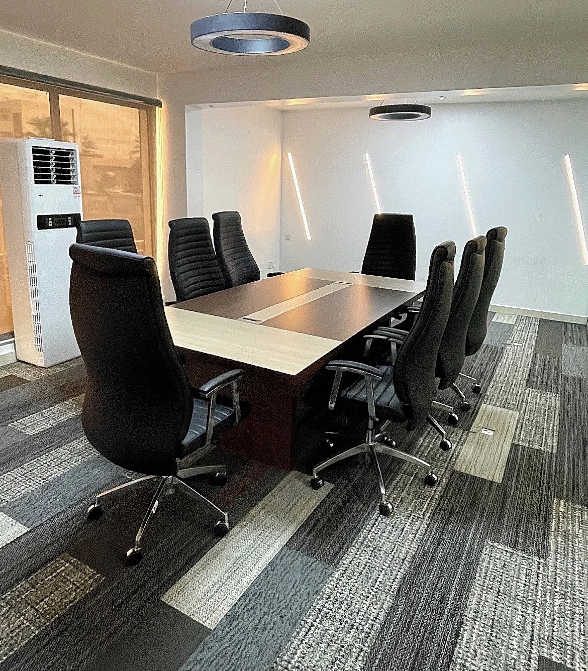 989 Workspaces Lekki Phase 1 photo 3