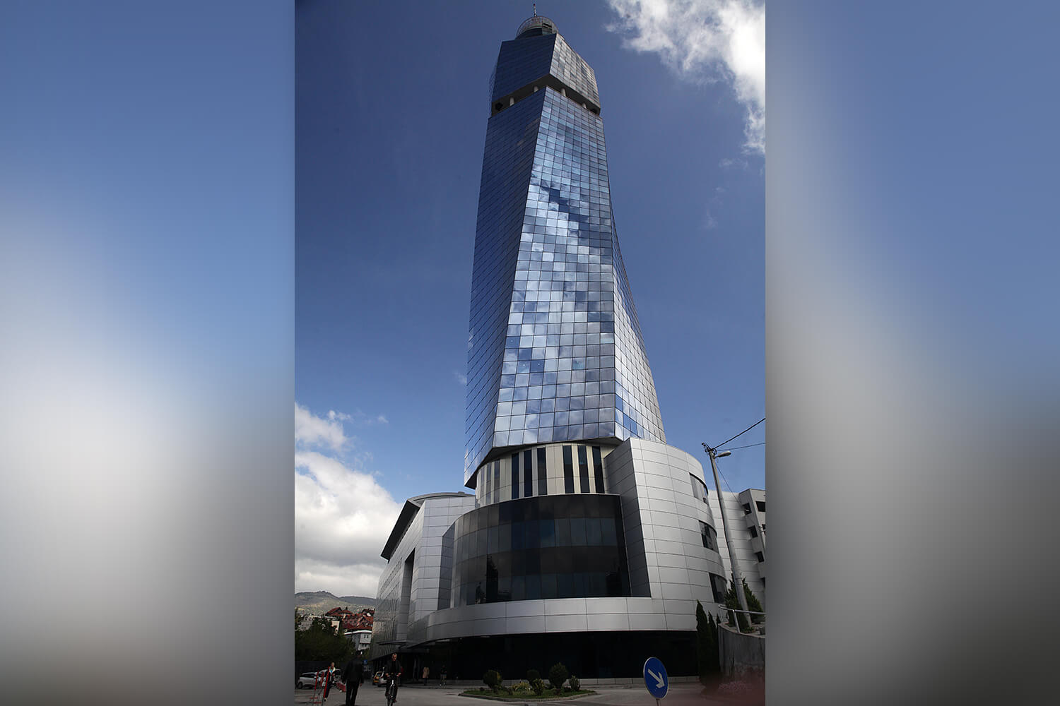 Avaz Twist Tower photo 11