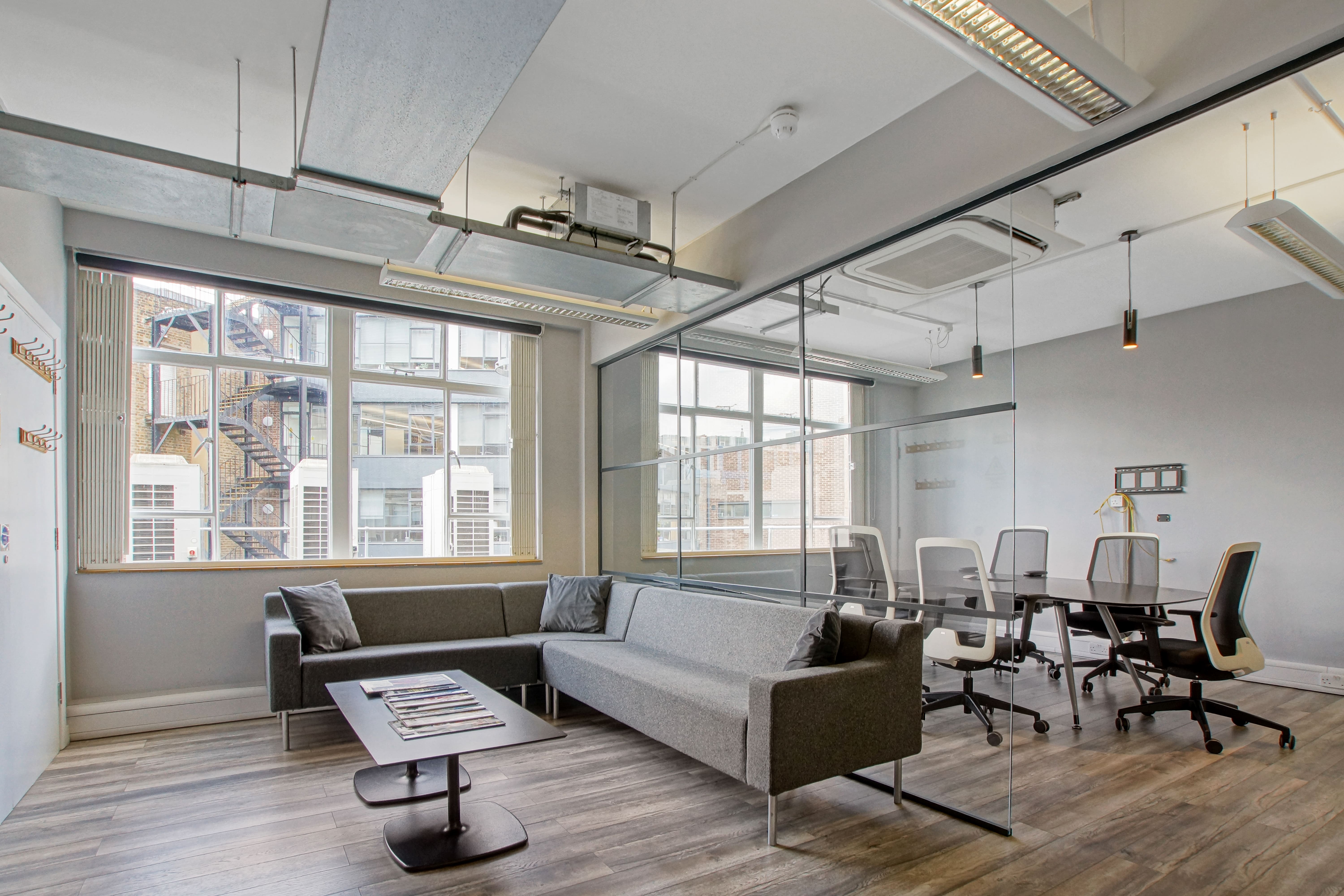 23 Curtain Road photo 8
