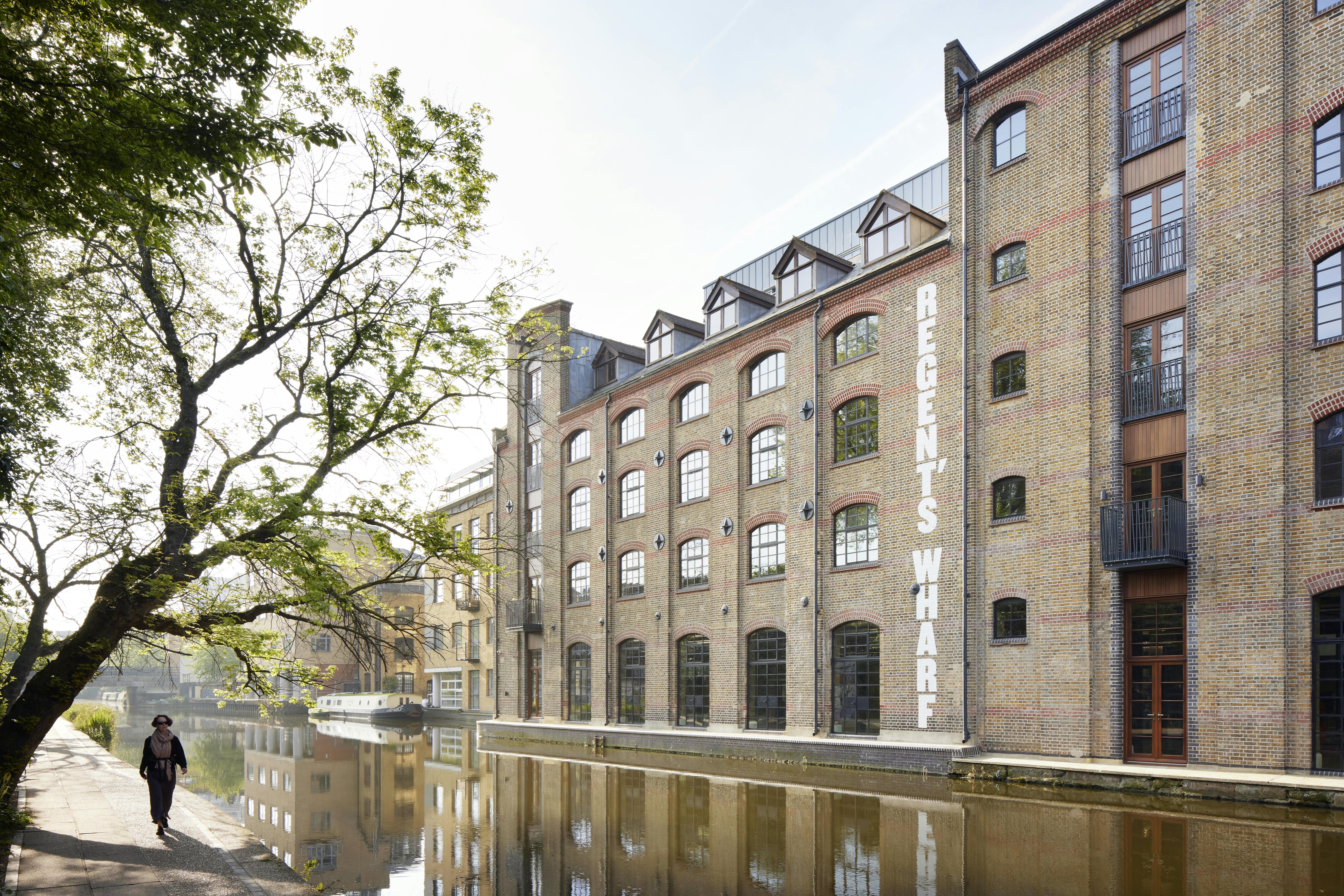 Regents Wharf photo 2